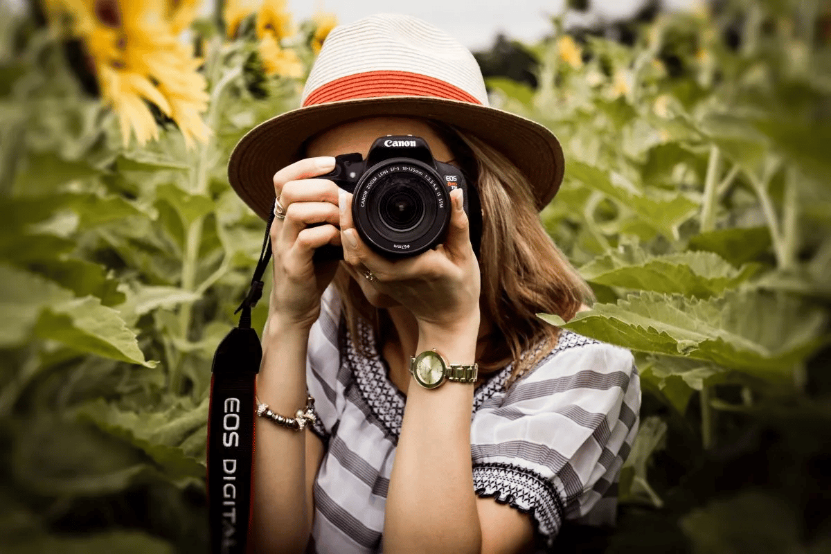 Mau Jadi Fotografer di Kapal Pesiar? Simak Caranya Disini!